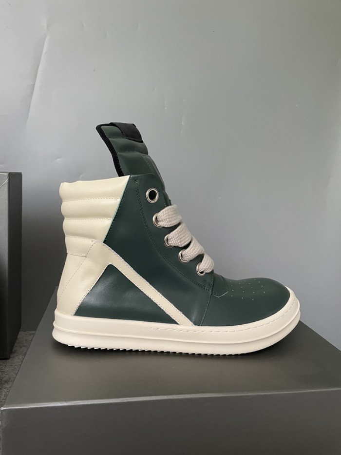 Rick Owe* R000242