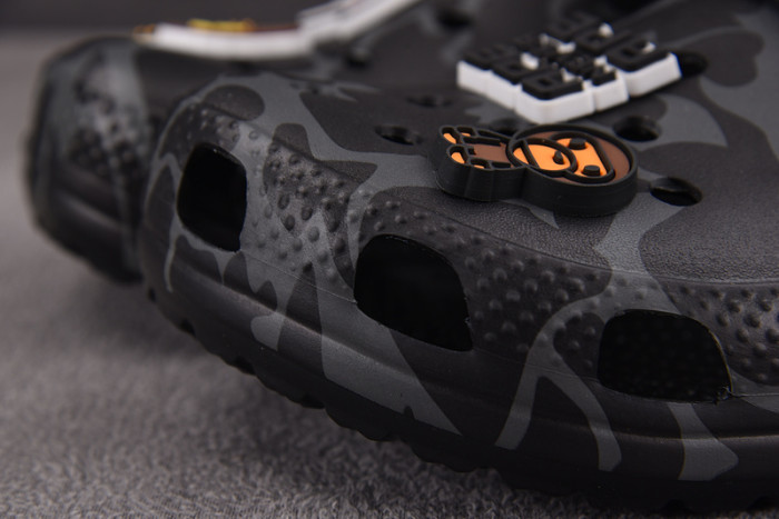 BAPE x Crocs SANDAL BS1000002