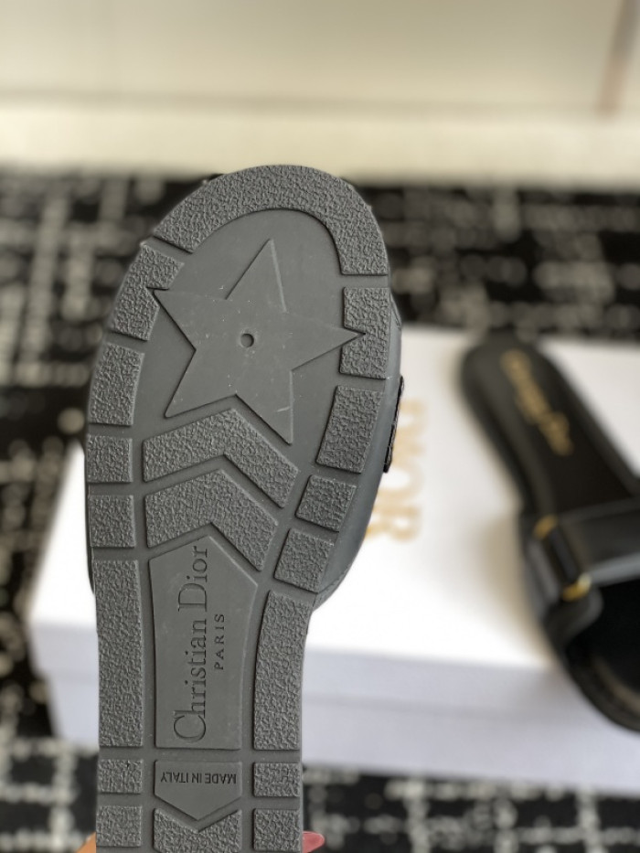 Dio*r sandal 72