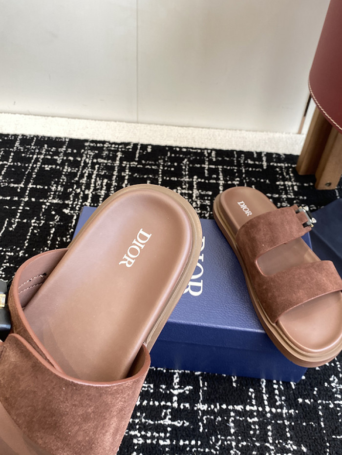 Dio*r sandal 68