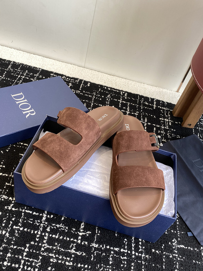 Dio*r sandal 68