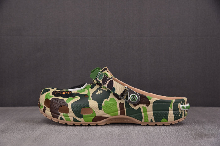 BAPE x Crocs SANDAL BS1000004