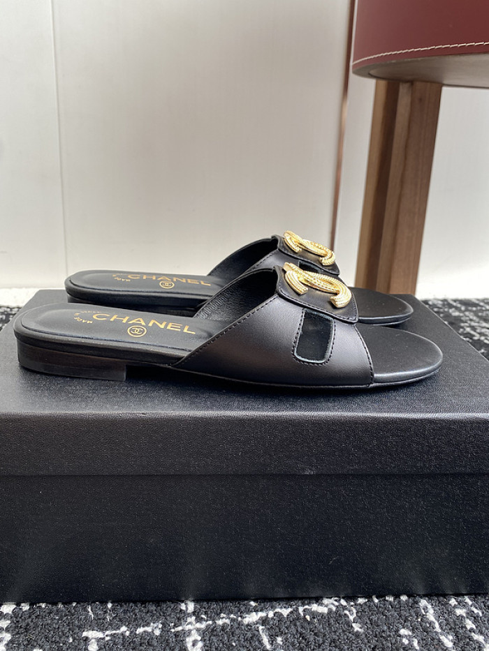 CHANE* SANDAL 22