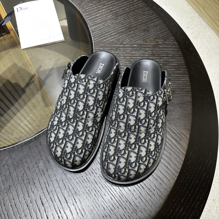 Dio*r sandal 58