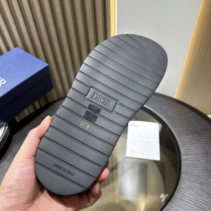 Dio*r sandal 58
