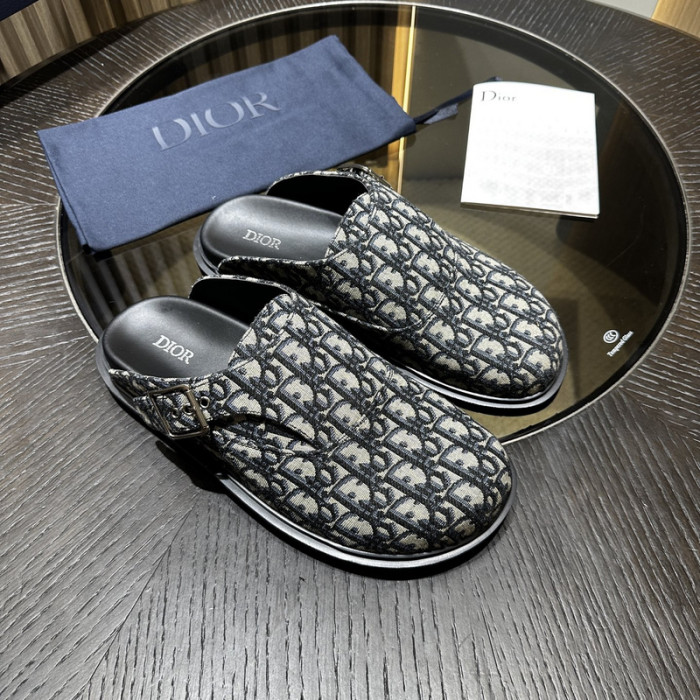 Dio*r sandal 58