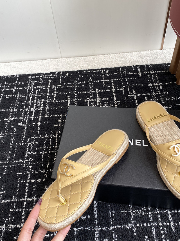 CHANE* SANDAL 26