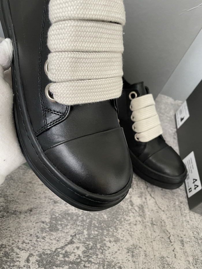 Rick Owe* R000199