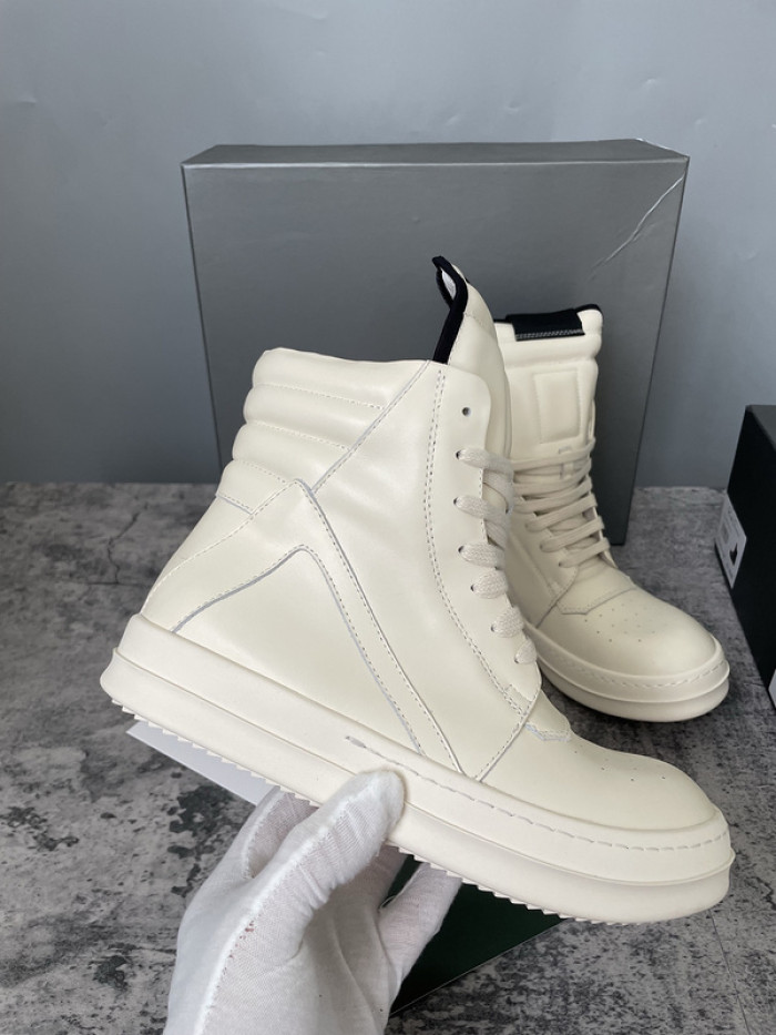 Rick Owe* R000250