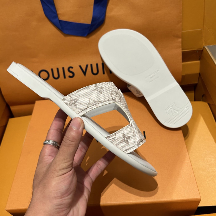 L&V sandal118